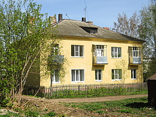 ул. Московская, 8 (г. Канаш) -​ многоквартирный жилой дом.