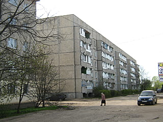 ул. Некрасова, 6 (г. Канаш) -​ многоквартирный жилой дом.