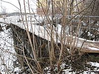 Пешеходный мост через ручей. 05 апреля 2014 (сб).