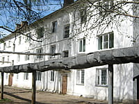 Многоквартирный жилой дом. 10 мая 2015 (вс).