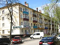 Многоквартирный жилой дом. 09 мая 2015 (сб).