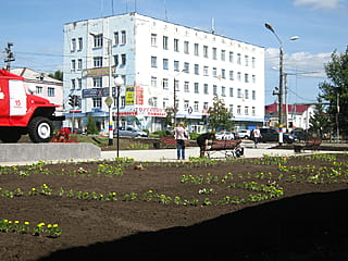 ул. Пушкина, 41 = ул. К. Маркса, 7А (г. Канаш) -​ административно-бытовое здание.