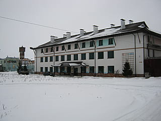 ул. Ильича, 1 (г. Канаш) -​ административно-бытовое здание.