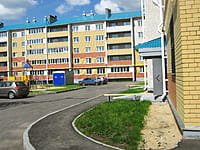 Многоквартирный жилой дом. 13 августа 2015 (чт).