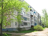 Многоквартирный жилой дом. 13 мая 2015 (ср).